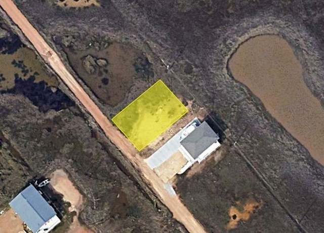 Property at 334 Seacoast Dr, Freeport, TX 77541