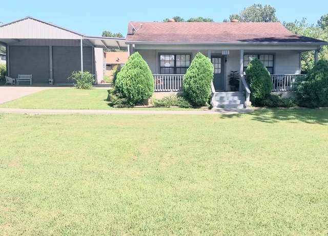 Property at 111 Southwood Shores Dr, Coldspring, TX 77331, 3 beds, 2 baths