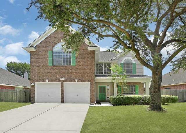 Property at 915 Featherbrook Ct, Sugar Land, TX 77479, 3 beds, 2.5 baths