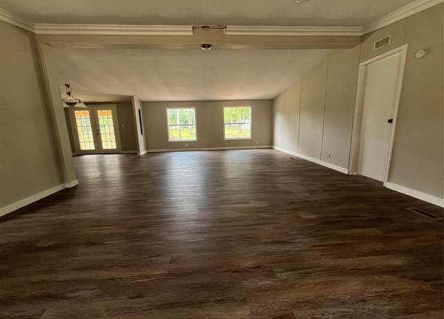 Property at 360 Jammye Dr, Cleveland, TX 77328, 4 beds, 3 baths