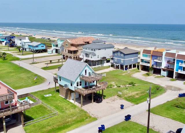 Property at 110 Pelican Pl, Surfside Beach, TX 77541, 3 beds, 2 baths