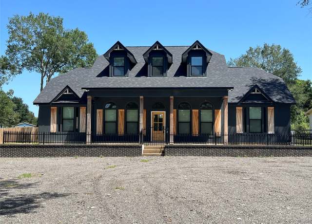 Property at 24555 Kerry St, Hempstead, TX 77445, 5 beds, 3 baths
