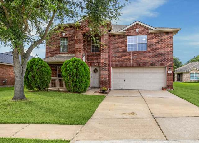 Property at 4710 Meadowthorn Ct, Friendswood, TX 77546, 4 beds, 2.5 baths