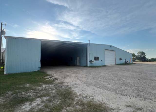 Property at 575 County Road 469, El Campo, TX 77437
