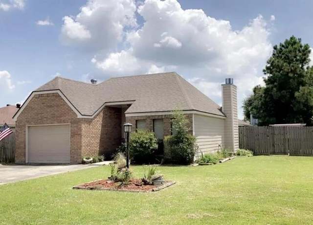 Property at 2707 Terrace Cir, West Orange, TX 77630, 3 beds, 2 baths