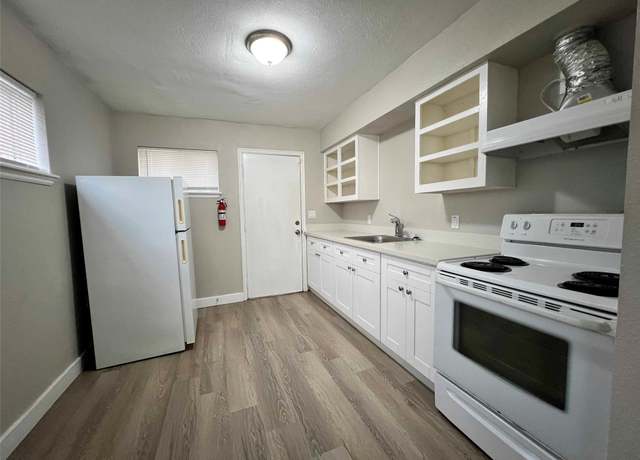 Property at 7814 Glass St, Houston, TX 77016, 2 beds, 2 baths