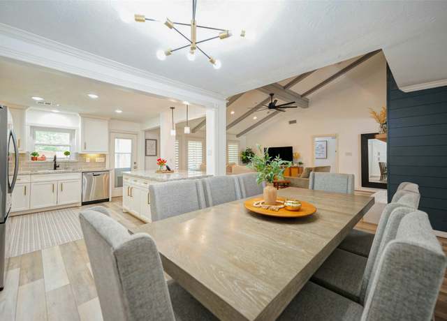 Property at 1303 Carriage Dr, Richmond, TX 77406, 3 beds, 2 baths
