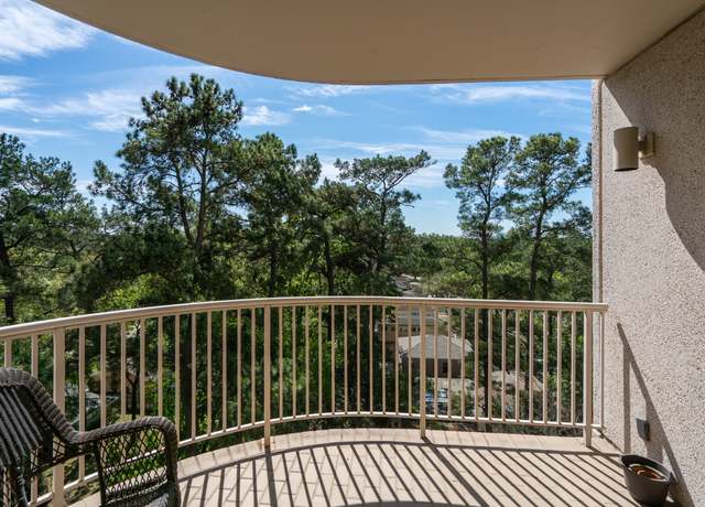 Property at 150 Gessner Rd Unit 7D, Houston, TX 77024, 2 beds, 2.5 baths