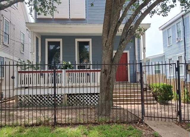 Property at 1713 Moody Ave, Galveston, TX 77550, 4 beds, 3 baths
