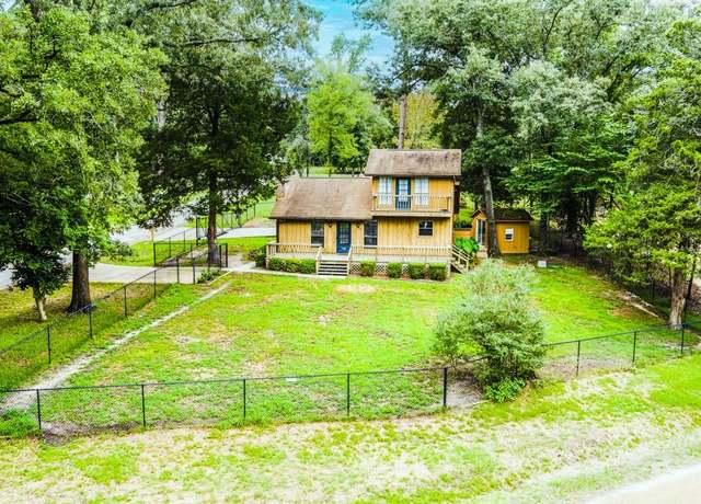 Property at 327 Dailey Rd, Crockett, TX 75835, 3 beds, 2 baths
