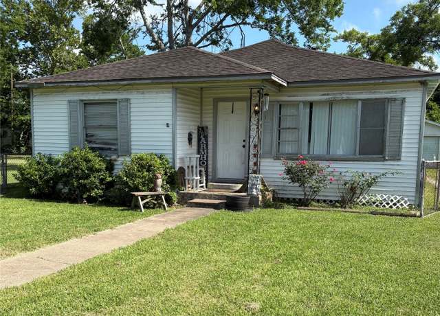 Property at 13241 8th St, Santa Fe, TX 77510, 3 beds, 1.5 baths