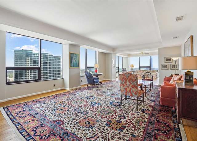 Property at 5100 San Felipe St #342, Houston, TX 77056, 2 beds, 3.5 baths