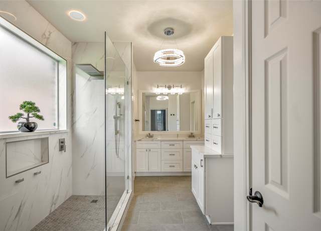 Property at 16206 Lakewood Field Dr, Tomball, TX 77377, 4 beds, 2.5 baths