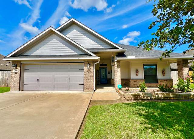Property at 202 Rock Rose Ln, Lake Jackson, TX 77566, 3 beds, 2 baths