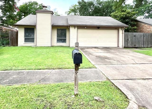 Property at 6404 Quail Meadow Dr, Houston, TX 77035, 3 beds, 2 baths