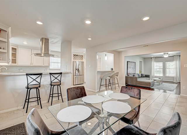 Property at 1639 Walton St, Houston, TX 77009, 3 beds, 2 baths