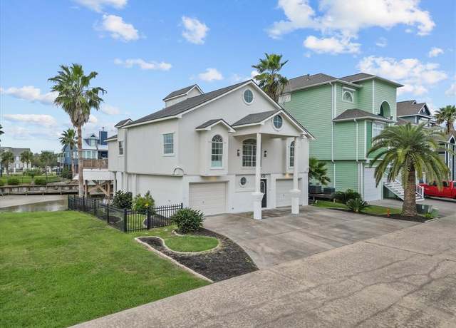 Property at 132 Starboard Dr, San Leon, TX 77539, 3 beds, 3 baths