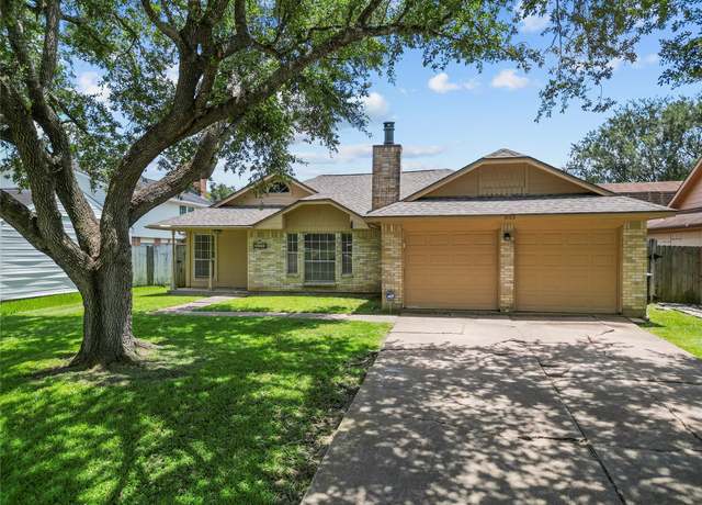 Property at 3103 Deer Trail Dr, Alvin, TX 77511, 3 beds, 2 baths