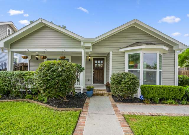 Property at 829 E 27th St, Houston, TX 77009, 3 beds, 3 baths