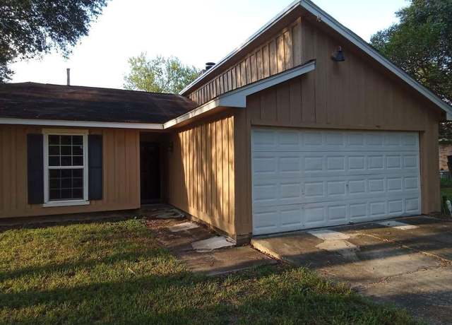 Property at 2410 Daffodil St, Highlands, TX 77562, 3 beds, 1.5 baths