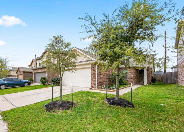 Property at 5327 Castle Discordia St, Katy, TX 77493, 3 beds, 2 baths