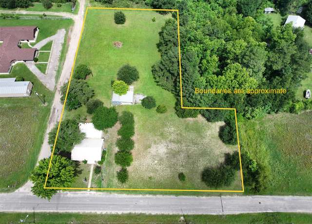 Property at 1110 N Harrison St, Jewett, TX 75846, 2 beds, 1 bath