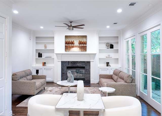 Property at 3226 N Pemberton Circle Dr, Houston, TX 77025, 4 beds, 3.5 baths