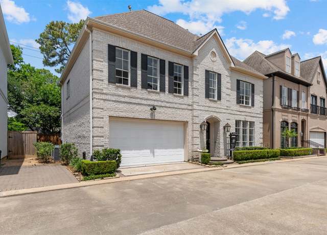 Property at 3226 N Pemberton Circle Dr, Houston, TX 77025, 4 beds, 3.5 baths