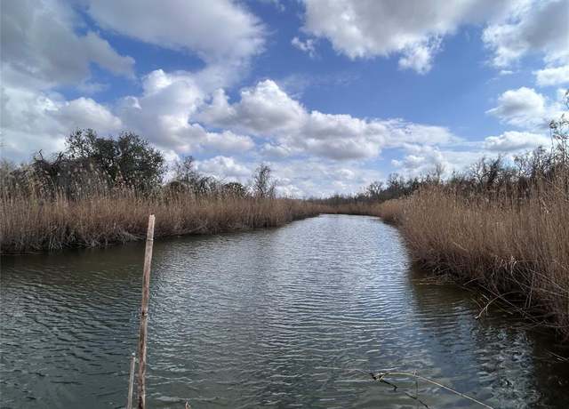 Property at 849 Givens Rd, Victoria, TX 77905