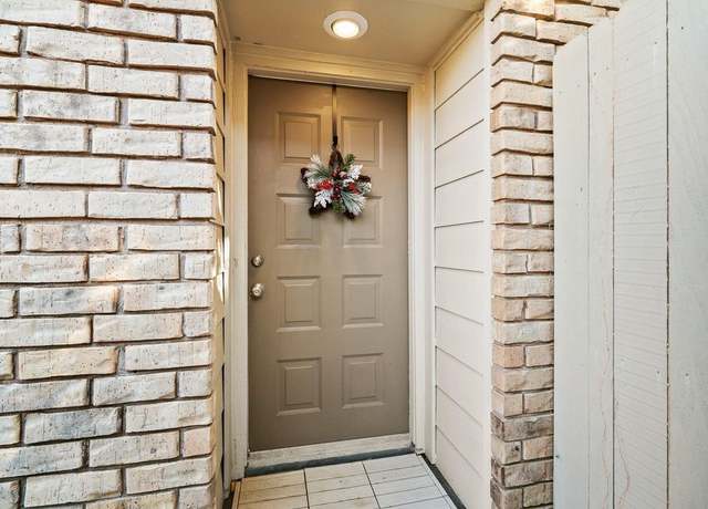 Property at 1829 Augusta Dr #33, Houston, TX 77057, 2 beds, 2 baths