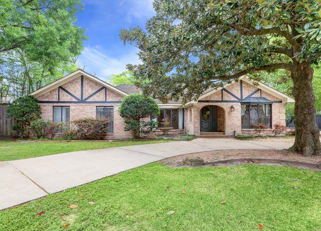 Property at 1132 Fries Rd, Houston, TX 77055, 5 beds, 3.5 baths
