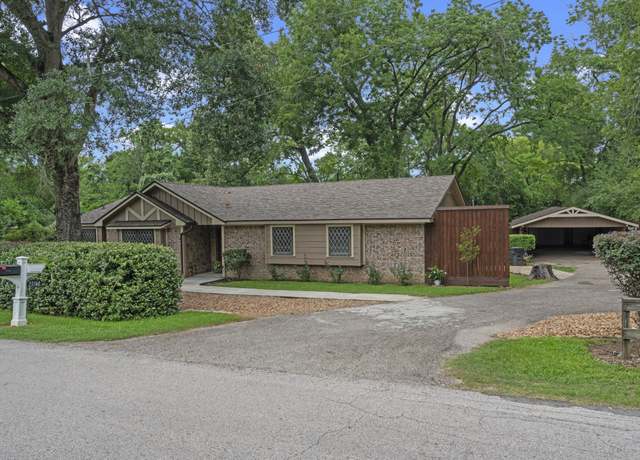 Property at 23560 Tri Lakes Rd, Montgomery, TX 77316, 4 beds, 2 baths