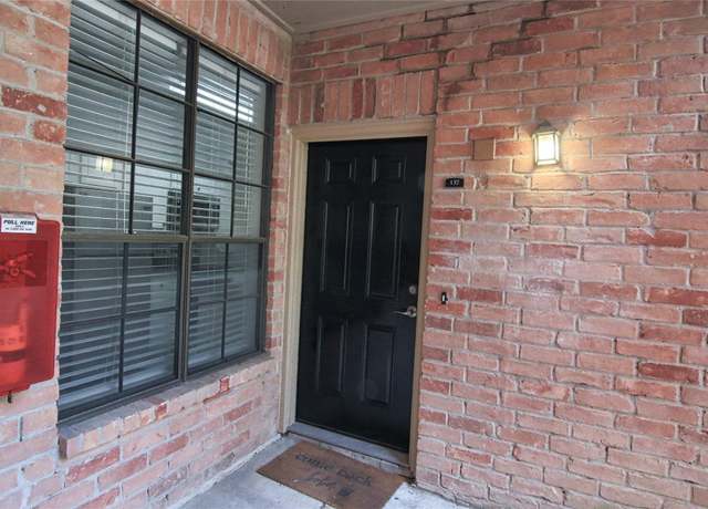 Property at 2255 Braeswood Park Dr #137, Houston, TX 77030, 1 bed, 1 bath