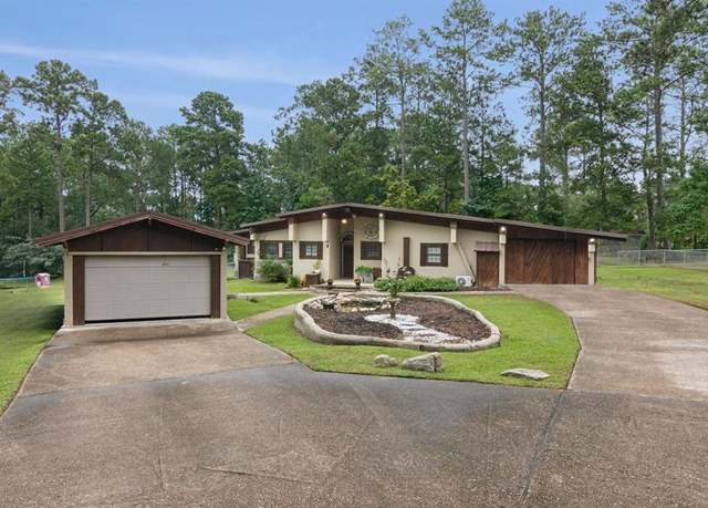 Property at 1213 Lakeshore Dr, Brookeland, TX 75931, 3 beds, 4.5 baths