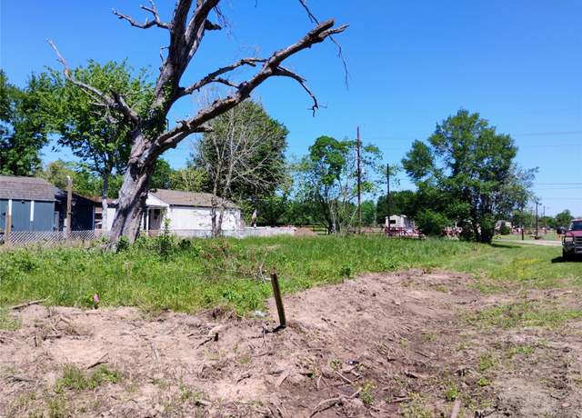 Property at 3703 1st St, Brookshire, TX 77423