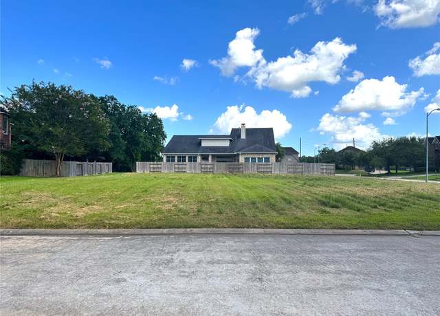 Property at 102 Water Bluff Ln, Richmond, TX 77406