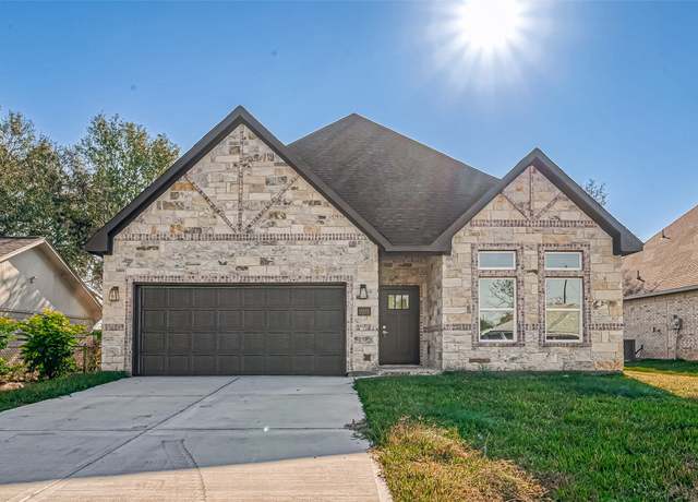Property at 3635 Needville Ave, Needville, TX 77461, 3 beds, 2 baths