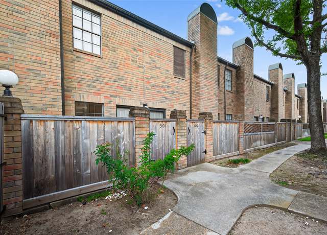 Property at 9850 Pagewood Ln #301, Houston, TX 77042, 2 beds, 2.5 baths