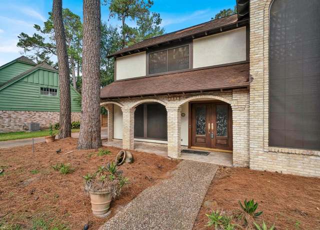 Property at 5618 Boyce Springs Dr, Houston, TX 77066, 5 beds, 3.5 baths