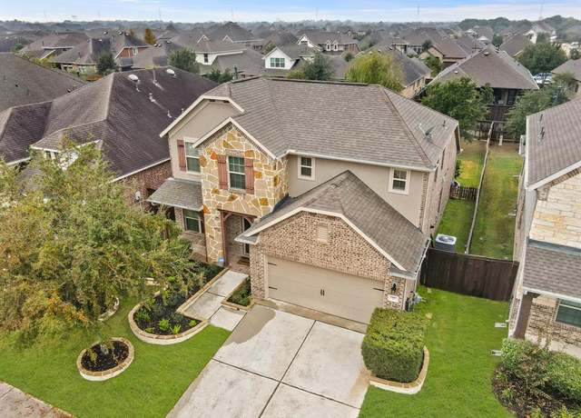 Property at 6410 Wolf Run Dr, Katy, TX 77493, 4 beds, 2.5 baths