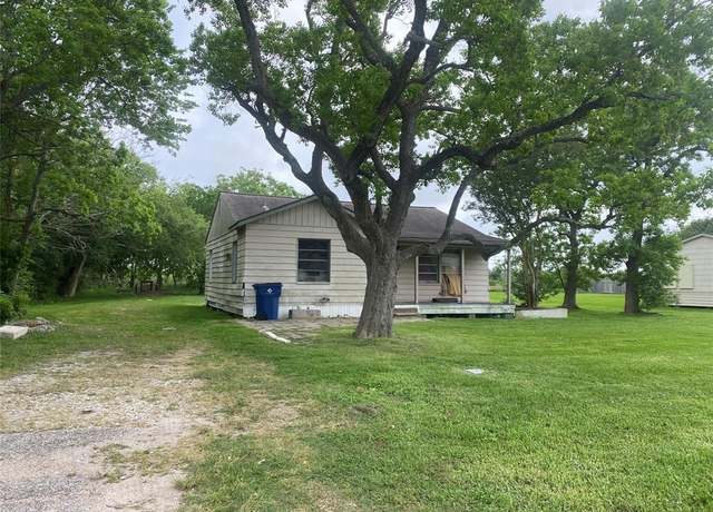 Property at 3003 2nd Ave N, Texas City, TX 77590, 2 beds, 1 bath