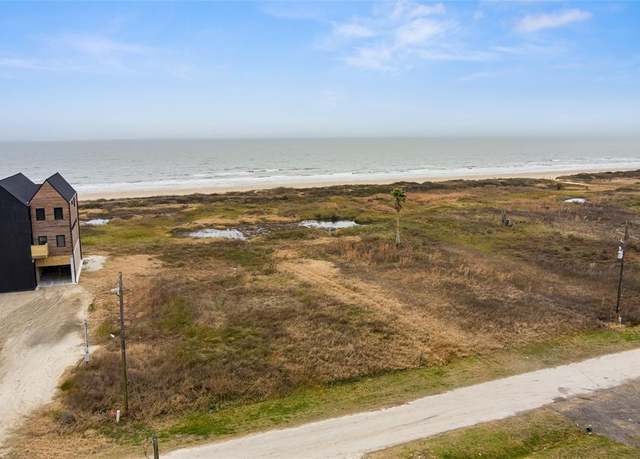 Property at 338 Atkinson St, Crystal Beach, TX 77650