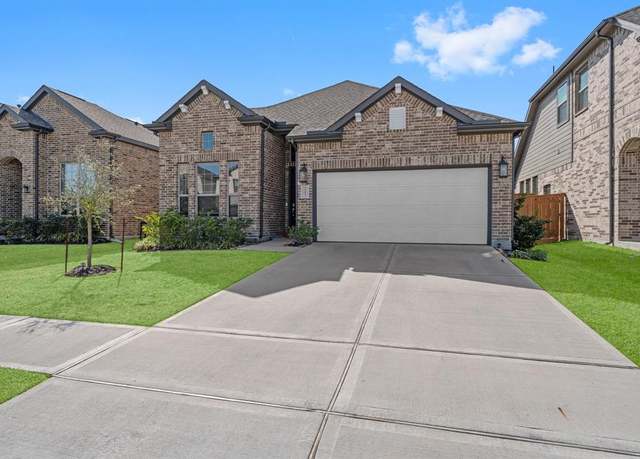 Property at 15823 Glascorri Dr, Humble, TX 77346, 4 beds, 2.5 baths