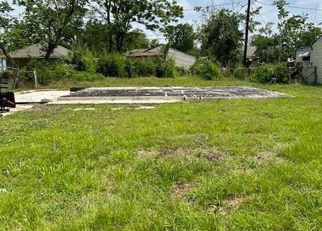 Property at 3919 Zephyr St, Houston, TX 77021