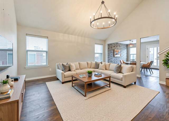 Property at 1927 Vermillion View St, Fresno, TX 77545, 4 beds, 2.5 baths