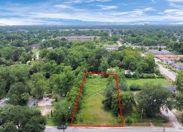 Property at 4806 Crane St, Houston, TX 77026