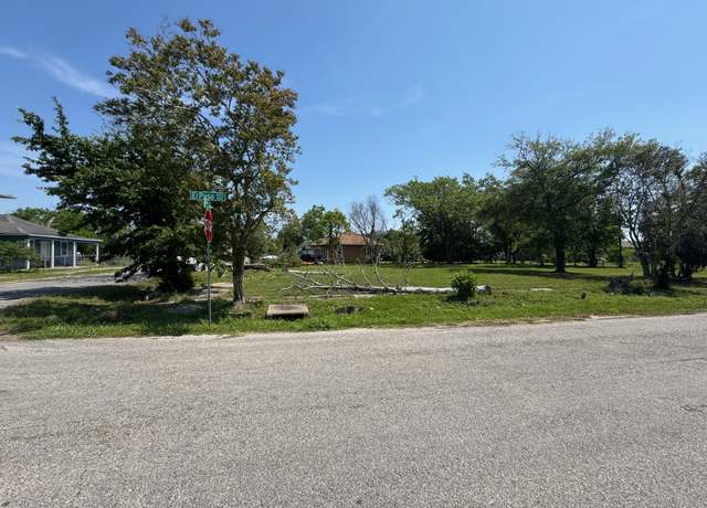 Property at 530 El Paso Ave, Port Arthur, TX 77640