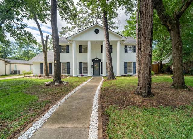Property at 215 Whispering Oaks Dr, Taylor Lake Village, TX 77586, 4 beds, 3 baths