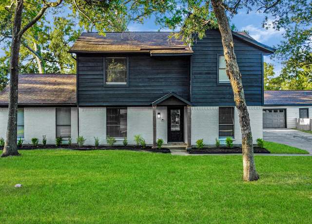 Property at 16431 Spinnaker Dr, Crosby, TX 77532, 4 beds, 3.5 baths