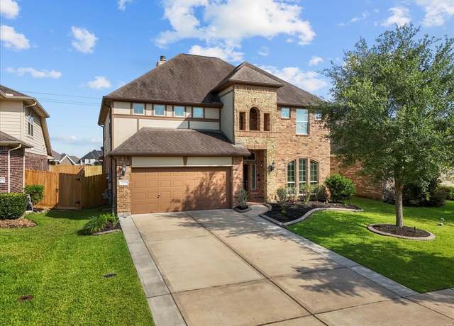 Property at 2424 Santiago Ln, League City, TX 77573, 4 beds, 3.5 baths